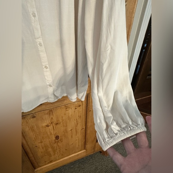 A New Day Creamy White Blouse Lightweight Long Sleeved Size Large - Picture 6 of 9